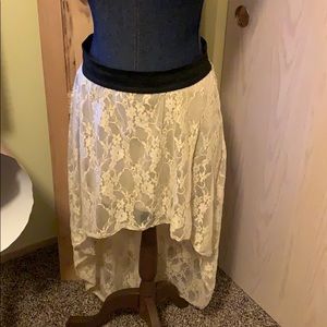 Brat star cream lace skirt XL
